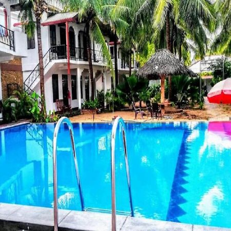 Crescent Sea Resort นิลาเวลี ภายนอก รูปภาพ