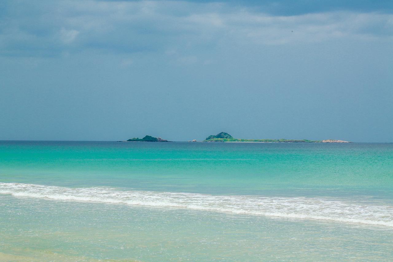 Crescent Sea Resort นิลาเวลี ภายนอก รูปภาพ