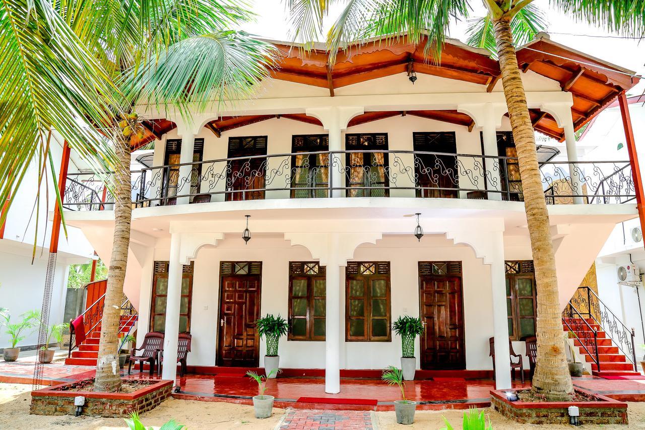 Crescent Sea Resort นิลาเวลี ภายนอก รูปภาพ