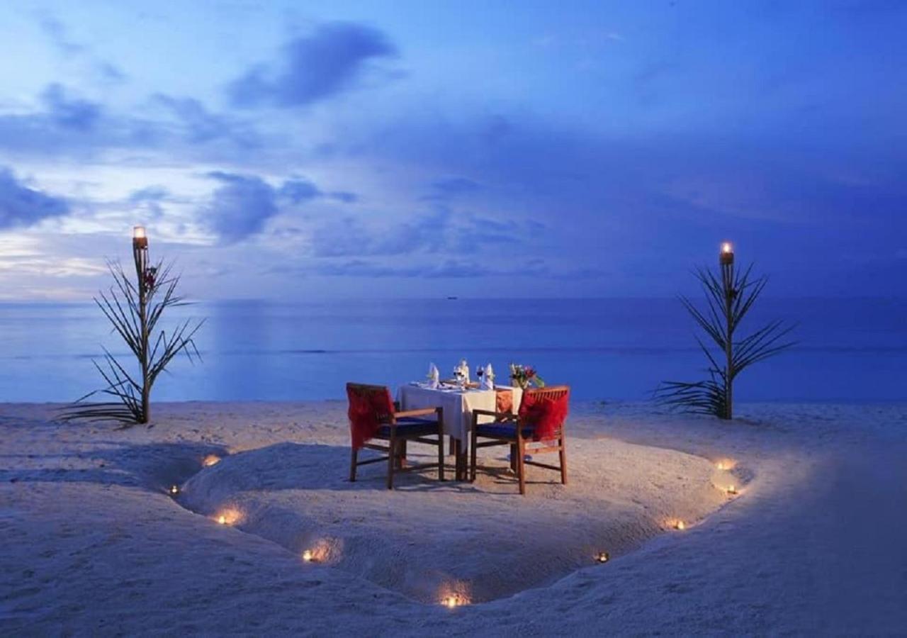Crescent Sea Resort นิลาเวลี ภายนอก รูปภาพ