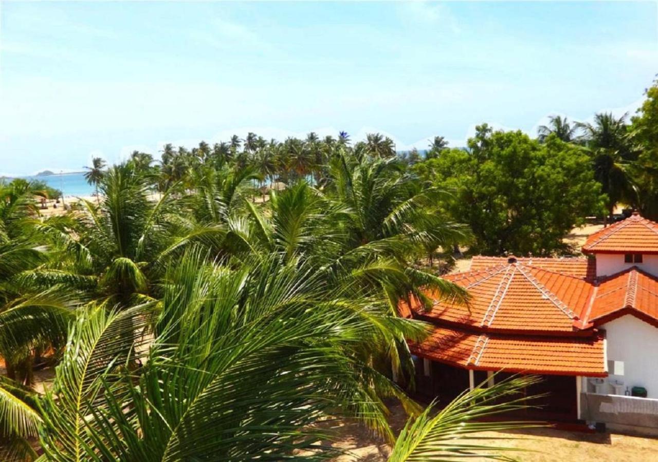 Crescent Sea Resort นิลาเวลี ภายนอก รูปภาพ